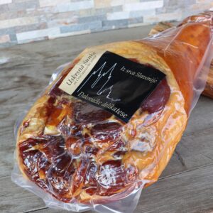 Uskrsna šunka za kuhanje crna, cijela s kosti